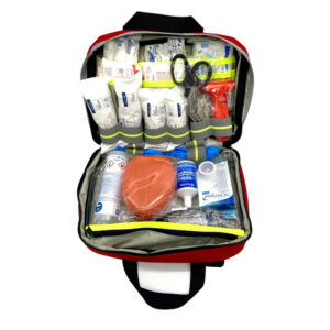 Apteczka samochodowa z wyposażeniem